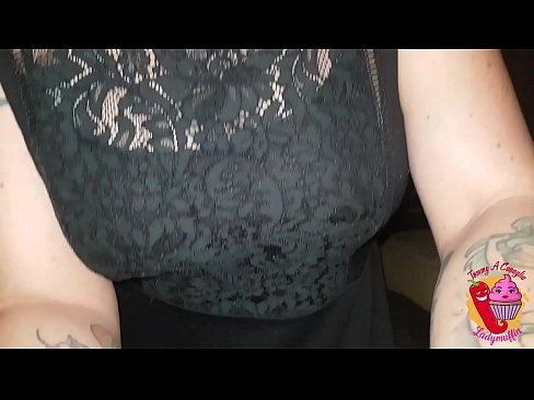 ❤️ La germanastra cachonda li fa una mamada i espanyola ❤️ Porno de qualitat a nosaltres ☑